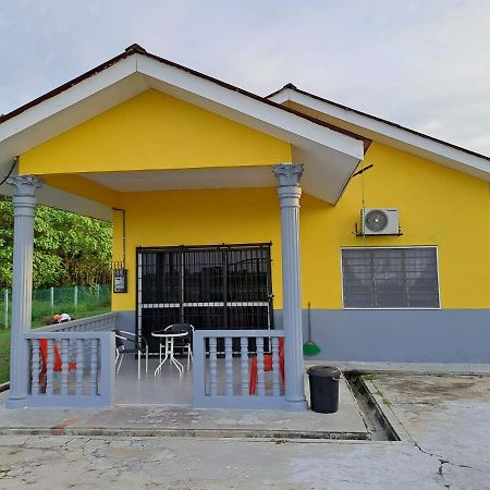 Room/Homestay Nazadja Sungai Besar Exterior photo